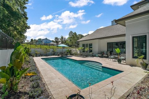 House in Mount Dora, Florida 4 bedrooms, 298.03 sq.m. № 1721088 - photo 5