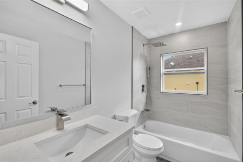 Casa en alquiler en Port Charlotte, Florida, 3 dormitorios, 153.66 m2 № 1847968 - foto 8