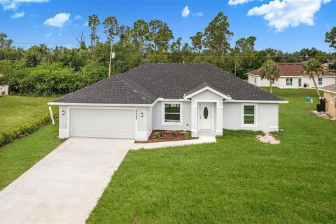 Casa en alquiler en Port Charlotte, Florida, 3 dormitorios, 153.66 m2 № 1847968 - foto 1