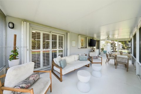 Купить виллу или дом в Хомстед, Флорида 2 спальни, 98.2м2, № 2048185 - фото 24