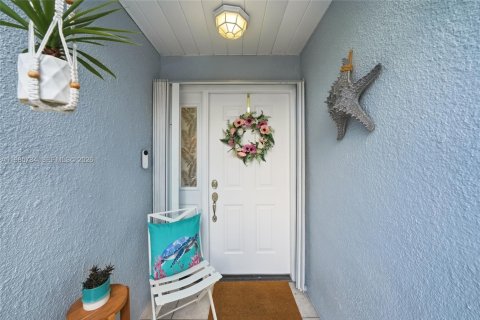 Купить виллу или дом в Хомстед, Флорида 2 спальни, 98.2м2, № 2048185 - фото 2