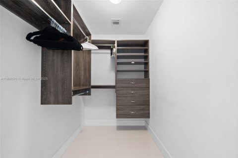 Купить кондоминиум в Авентура, Флорида 2 спальни, 102.1м2, № 1957113 - фото 10