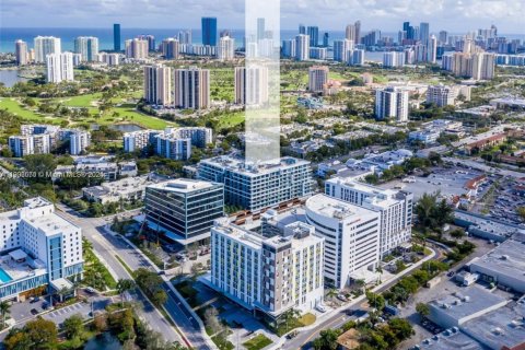Купить кондоминиум в Авентура, Флорида 2 спальни, 102.1м2, № 1957113 - фото 21
