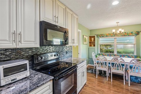 Купить виллу или дом в Лейкленд, Флорида 5 комнат, 148.55м2, № 2423944 - фото 18