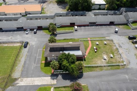 Commercial property in Madison, Florida 1133.78 sq.m. № 2128200 - photo 15