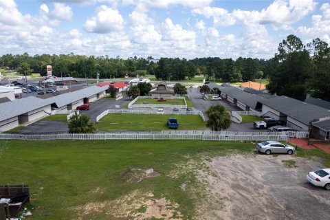 Commercial property in Madison, Florida 1133.78 sq.m. № 2128200 - photo 20