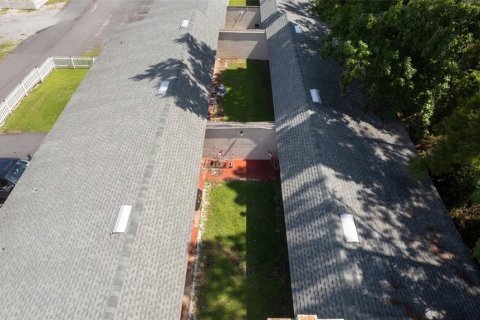 Commercial property in Madison, Florida 1133.78 sq.m. № 2128200 - photo 26
