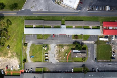 Commercial property in Madison, Florida 1133.78 sq.m. № 2128200 - photo 8