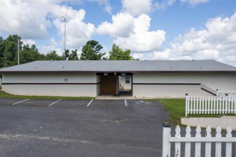 Commercial property in Madison, Florida 1133.78 sq.m. № 2128200 - photo 22