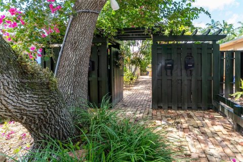 Touwnhouse à vendre à Miami, Floride: 3 chambres, 144.93 m2 № 1834066 - photo 23