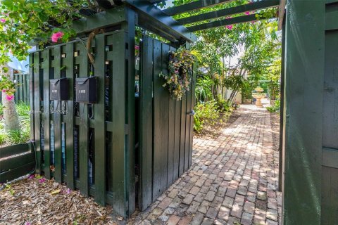 Touwnhouse à vendre à Miami, Floride: 3 chambres, 144.93 m2 № 1834066 - photo 22