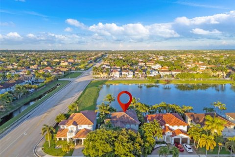 Villa ou maison à vendre à Miami, Floride: 4 chambres, 230.49 m2 № 1996935 - photo 5