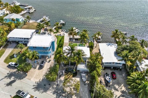 House in Key Largo, Florida 3 bedrooms, 144 sq.m. № 2068322 - photo 3