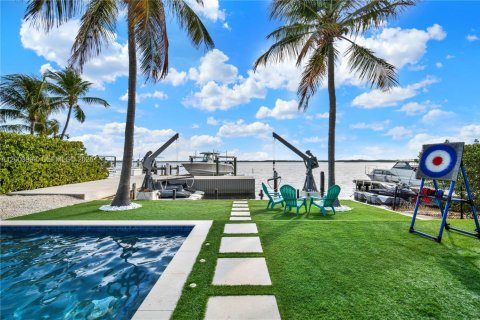 House in Key Largo, Florida 3 bedrooms, 144 sq.m. № 2068322 - photo 30