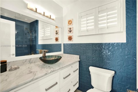 House in Key Largo, Florida 3 bedrooms, 144 sq.m. № 2068322 - photo 17