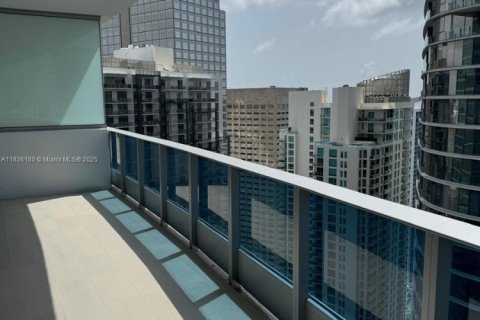 Condo in Miami, Florida, 2 bedrooms  № 1888958 - photo 7