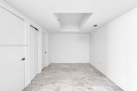 Condominio en venta en Miami, Florida, 2 dormitorios, 121.98 m2 № 1836620 - foto 8