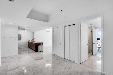 Condominio en venta en Miami, Florida, 2 dormitorios, 121.98 m2 № 1836620 - foto 9