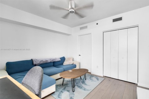 Condominio en venta en Miami, Florida, 2 dormitorios, 121.98 m2 № 1836620 - foto 20