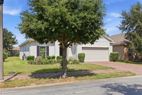 Villa ou maison à louer à Davenport, Floride: 3 chambres, 157.19 m2 № 2339748 - photo 2