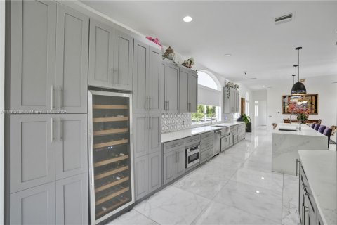 House in Davie, Florida 5 bedrooms, 586.03 sq.m. № 1895767 - photo 26