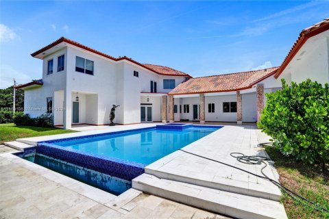 House in Davie, Florida 5 bedrooms, 586.03 sq.m. № 1895767 - photo 6