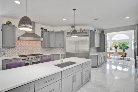 House in Davie, Florida 5 bedrooms, 586.03 sq.m. № 1895767 - photo 27