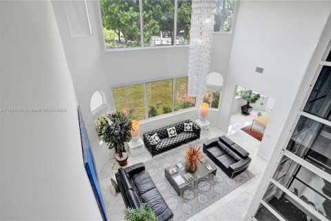 House in Davie, Florida 5 bedrooms, 586.03 sq.m. № 1895767 - photo 19