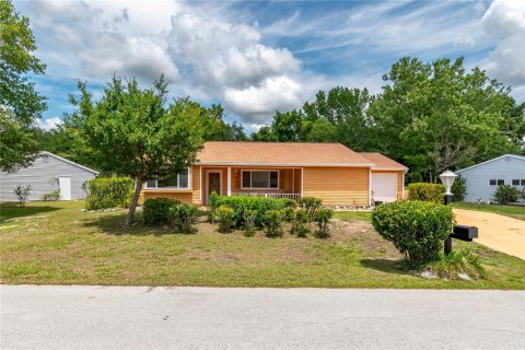 Villa ou maison à louer à Ocala, Floride: 2 chambres, 133.04 m2 № 2228152 - photo 2