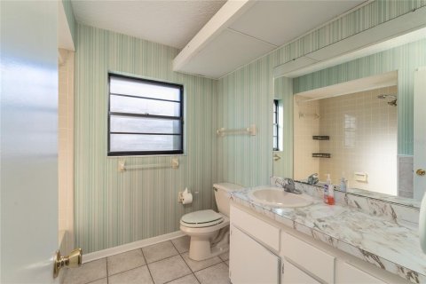 Casa en venta en Tampa, Florida, 4 dormitorios, 187.94 m2 № 1527213 - foto 28