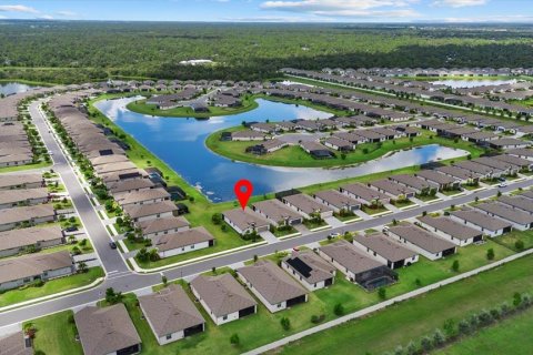 House in Port Charlotte, Florida 4 bedrooms, 188.31 sq.m. № 2393747 - photo 7