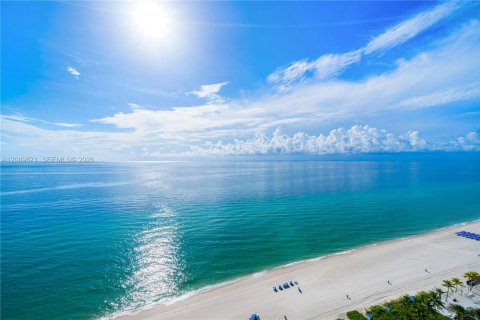 Condo in Sunny Isles Beach, Florida, 3 bedrooms  № 2368430 - photo 29