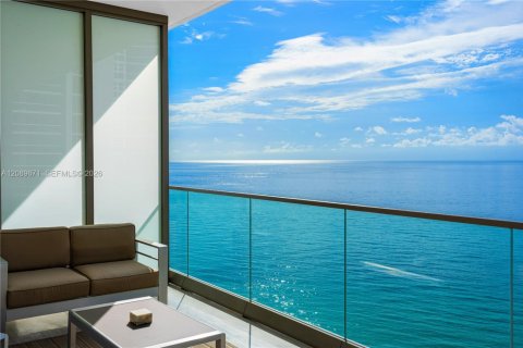 Condo in Sunny Isles Beach, Florida, 3 bedrooms  № 2368430 - photo 21