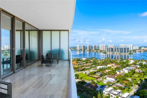 Condo in Sunny Isles Beach, Florida, 3 bedrooms  № 2368430 - photo 24