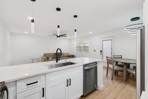 Condo in Delray Beach, Florida, 2 bedrooms  № 2247029 - photo 6