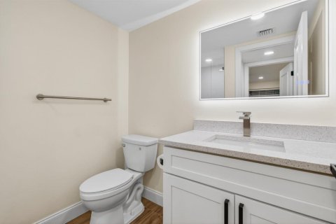 Condo in Delray Beach, Florida, 2 bedrooms  № 2247029 - photo 28