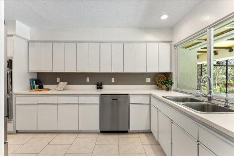 Villa ou maison à vendre à Palm Harbor, Floride: 4 chambres, 265.14 m2 № 2149819 - photo 17