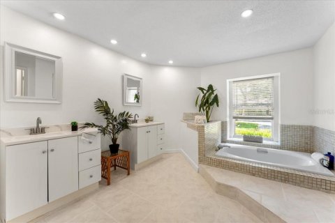 Villa ou maison à vendre à Palm Harbor, Floride: 4 chambres, 265.14 m2 № 2149819 - photo 30