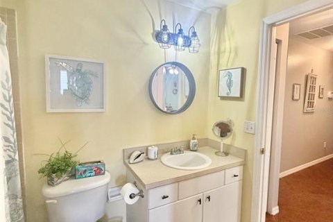 House in Edgewater, Florida 3 bedrooms, 130.81 sq.m. № 2198738 - photo 24