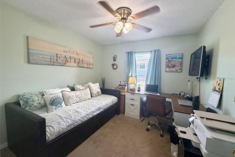 House in Edgewater, Florida 3 bedrooms, 130.81 sq.m. № 2198738 - photo 27