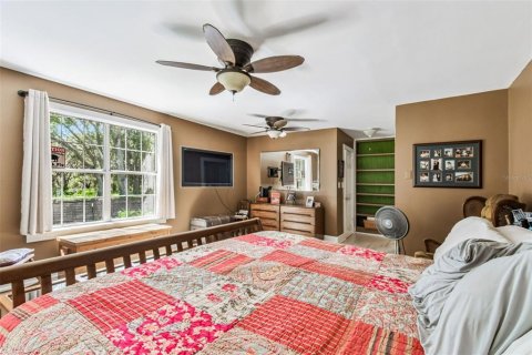 House in Wimauma, Florida 5 bedrooms, 410.44 sq.m. № 2130507 - photo 28