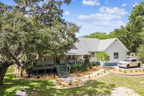 House in Wimauma, Florida 5 bedrooms, 410.44 sq.m. № 2130507 - photo 3