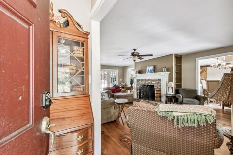 House in Wimauma, Florida 5 bedrooms, 410.44 sq.m. № 2130507 - photo 26