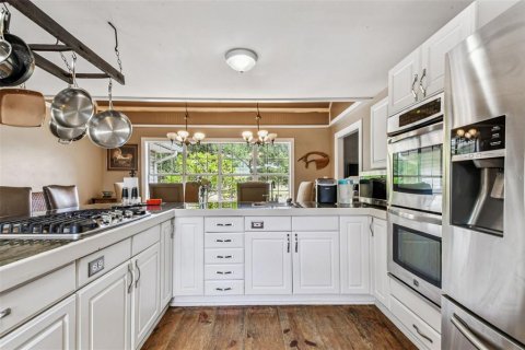 House in Wimauma, Florida 5 bedrooms, 410.44 sq.m. № 2130507 - photo 18