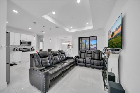 Casa en venta en Lehigh Acres, Florida, 3 dormitorios, 145.11 m2 № 2090268 - foto 19