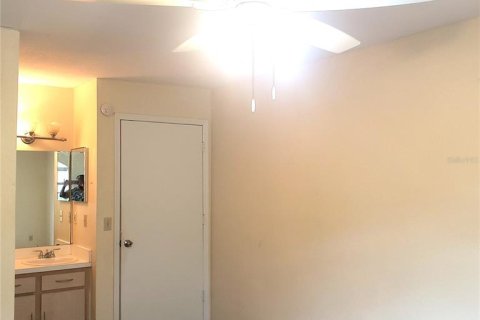 Снять в аренду кондоминиум в Орландо, Флорида 5 комнат, 99.59м2, № 1846814 - фото 24