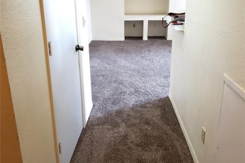 Снять в аренду кондоминиум в Орландо, Флорида 5 комнат, 99.59м2, № 1846814 - фото 6