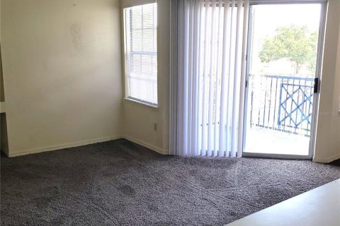 Снять в аренду кондоминиум в Орландо, Флорида 5 комнат, 99.59м2, № 1846814 - фото 4