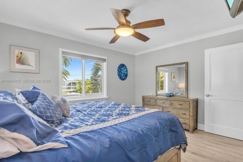 House in Key Largo, Florida 3 bedrooms, 128.21 sq.m. № 2062410 - photo 30