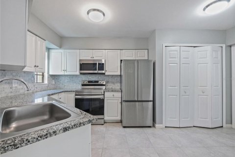 Touwnhouse à vendre à Ocoee, Floride: 3 chambres, 130.16 m2 № 1795490 - photo 4